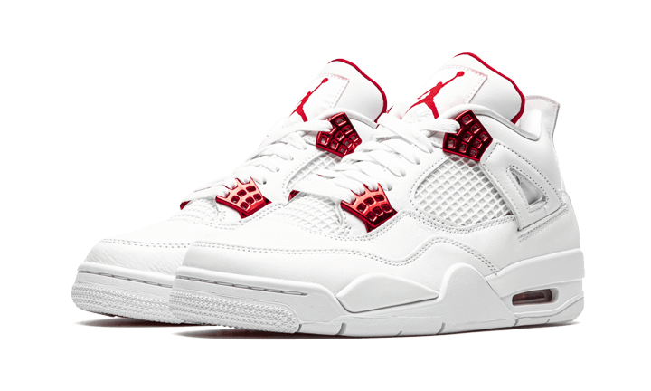Air Jordan 4 Retro Metallic Red Frontside